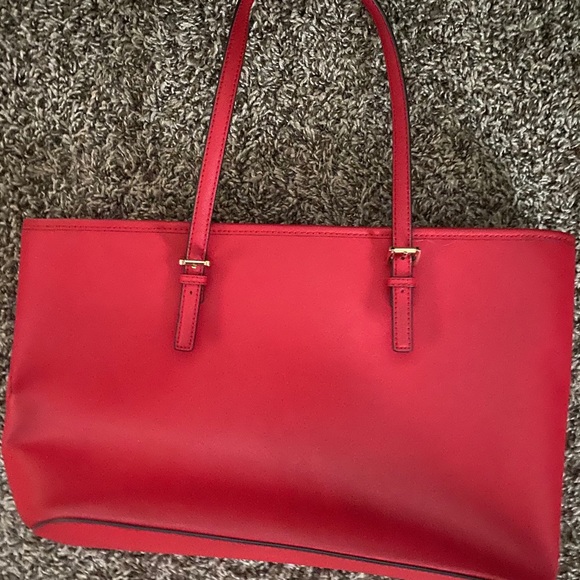 Michael Kors Jet set Travel bright red tote - Picture 3 of 4